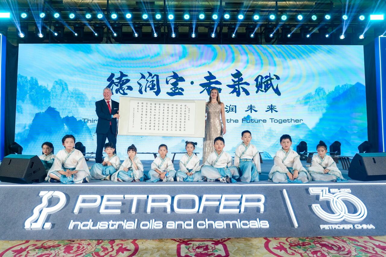 伟德体育 - 综合体育赛事平台|奥体中心相助同伴